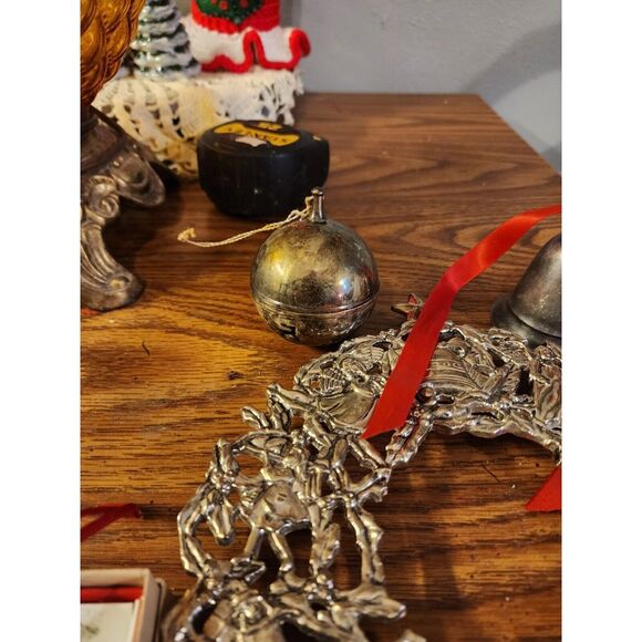 Vintage Silverplate Silver Tone Christmas Decor And Ornament Lot Of 5 - Picture 7 of 13